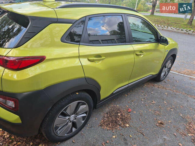 Зелений Хендай Kona Electric, об'ємом двигуна 0 л та пробігом 118 тис. км за 17900 $, фото 3 на Automoto.ua