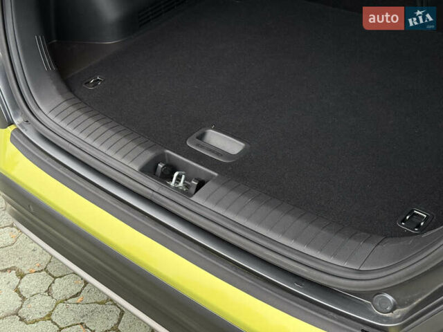 Зеленый Хендай Kona Electric, объемом двигателя 0 л и пробегом 103 тыс. км за 17300 $, фото 53 на Automoto.ua