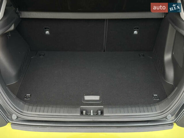 Зеленый Хендай Kona Electric, объемом двигателя 0 л и пробегом 103 тыс. км за 17300 $, фото 54 на Automoto.ua