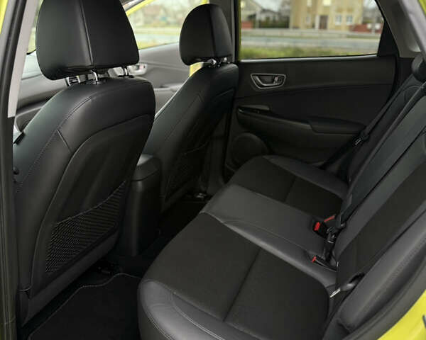 Зеленый Хендай Kona Electric, объемом двигателя 0 л и пробегом 107 тыс. км за 16600 $, фото 43 на Automoto.ua