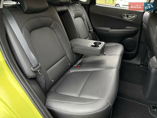 Зеленый Хендай Kona Electric, объемом двигателя 0 л и пробегом 103 тыс. км за 17300 $, фото 45 на Automoto.ua