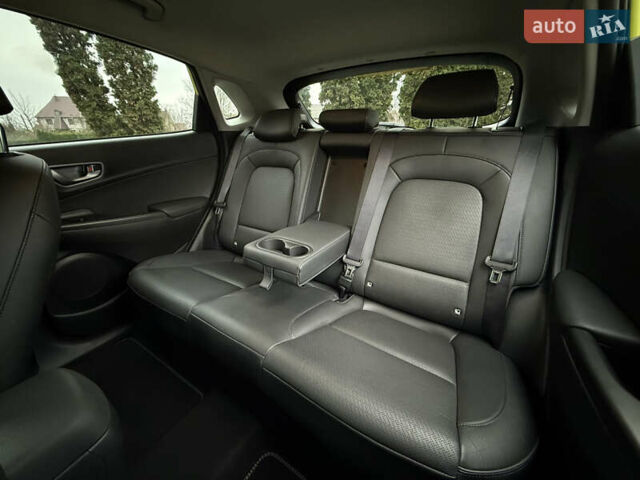 Зеленый Хендай Kona Electric, объемом двигателя 0 л и пробегом 103 тыс. км за 17300 $, фото 42 на Automoto.ua