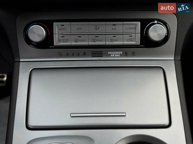 Зеленый Хендай Kona Electric, объемом двигателя 0 л и пробегом 103 тыс. км за 17300 $, фото 36 на Automoto.ua