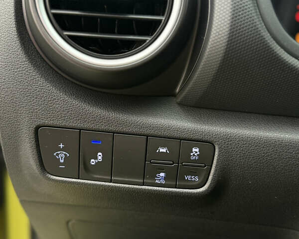 Зеленый Хендай Kona Electric, объемом двигателя 0 л и пробегом 107 тыс. км за 16600 $, фото 30 на Automoto.ua