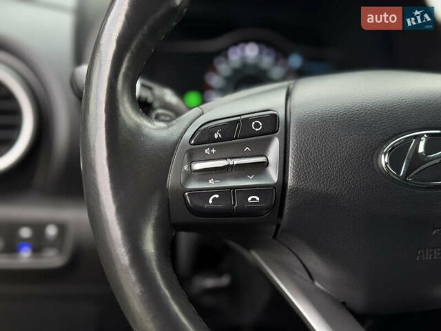 Зеленый Хендай Kona Electric, объемом двигателя 0 л и пробегом 103 тыс. км за 17300 $, фото 34 на Automoto.ua