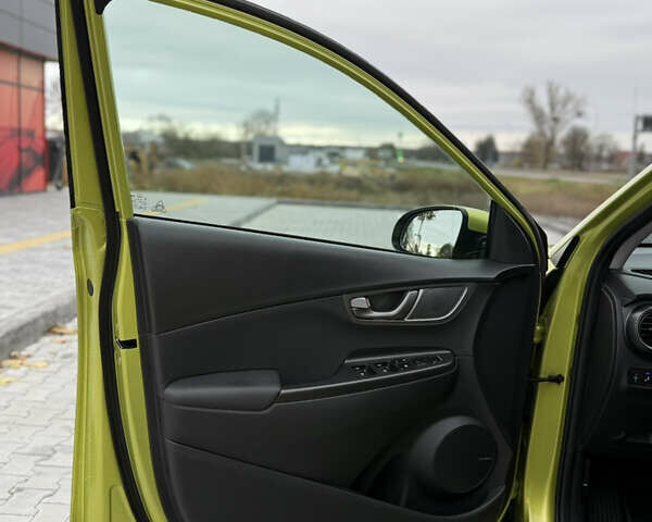 Зеленый Хендай Kona Electric, объемом двигателя 0 л и пробегом 107 тыс. км за 16600 $, фото 27 на Automoto.ua