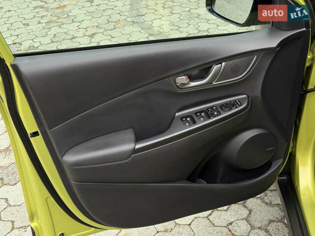 Зеленый Хендай Kona Electric, объемом двигателя 0 л и пробегом 103 тыс. км за 17300 $, фото 22 на Automoto.ua