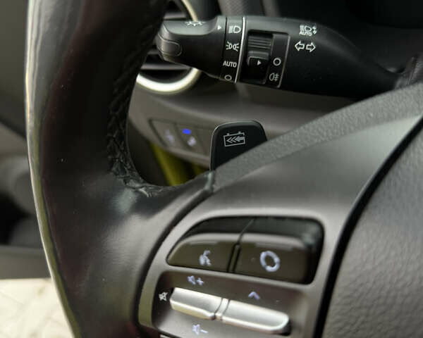 Зеленый Хендай Kona Electric, объемом двигателя 0 л и пробегом 107 тыс. км за 16600 $, фото 41 на Automoto.ua