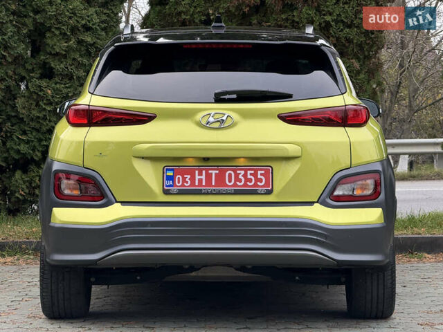 Зеленый Хендай Kona Electric, объемом двигателя 0 л и пробегом 103 тыс. км за 17300 $, фото 6 на Automoto.ua