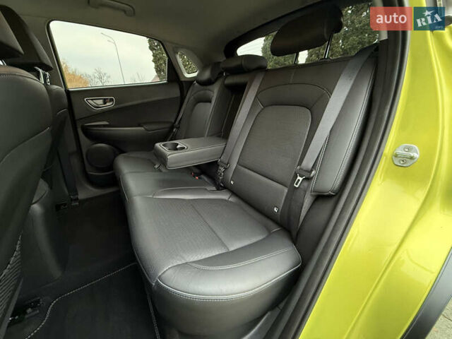 Зеленый Хендай Kona Electric, объемом двигателя 0 л и пробегом 103 тыс. км за 17300 $, фото 40 на Automoto.ua