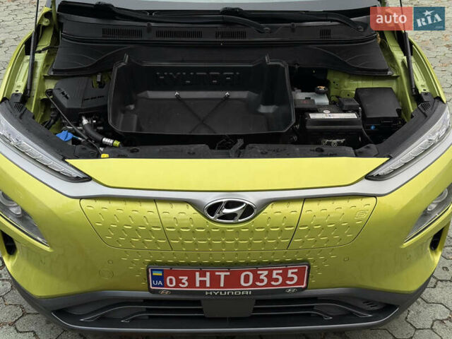 Зеленый Хендай Kona Electric, объемом двигателя 0 л и пробегом 103 тыс. км за 17300 $, фото 57 на Automoto.ua