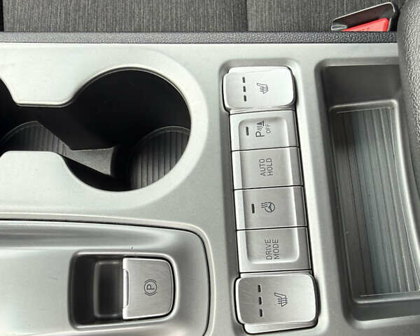 Зеленый Хендай Kona Electric, объемом двигателя 0 л и пробегом 94 тыс. км за 17700 $, фото 2 на Automoto.ua