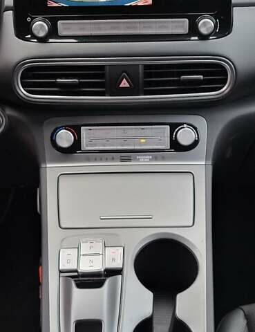 Зеленый Хендай Kona Electric, объемом двигателя 0 л и пробегом 150 тыс. км за 18500 $, фото 27 на Automoto.ua