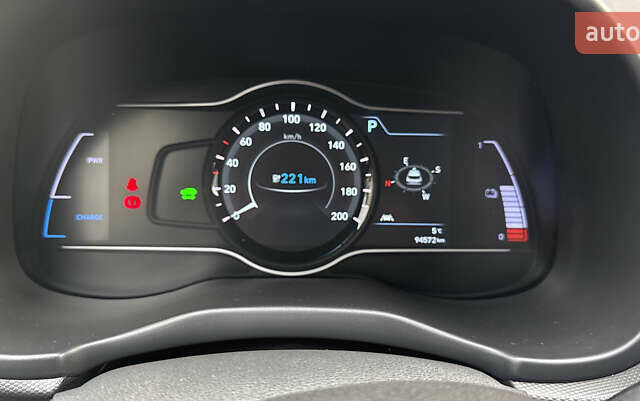 Зеленый Хендай Kona Electric, объемом двигателя 0 л и пробегом 94 тыс. км за 17700 $, фото 17 на Automoto.ua