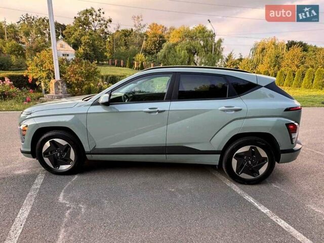 Зеленый Хендай Kona Electric, объемом двигателя 0 л и пробегом 19 тыс. км за 23700 $, фото 4 на Automoto.ua