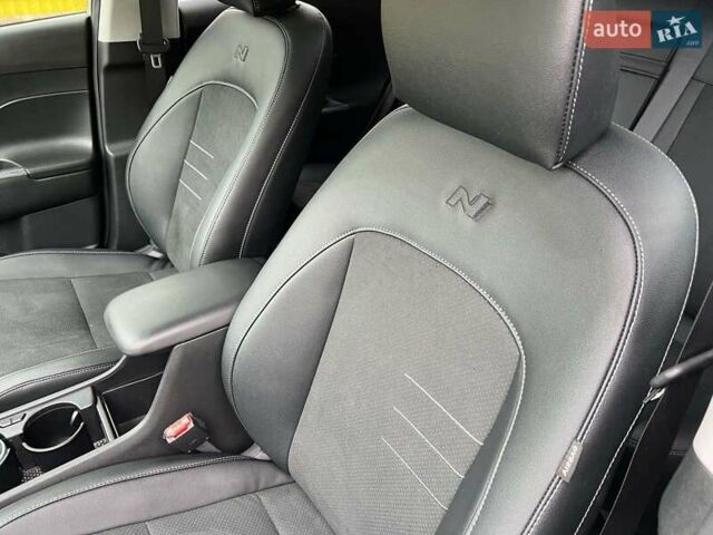 Зелений Хендай Kona Electric, об'ємом двигуна 0 л та пробігом 8 тис. км за 23899 $, фото 38 на Automoto.ua