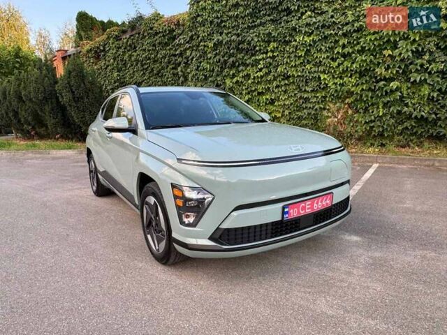 Зеленый Хендай Kona Electric, объемом двигателя 0 л и пробегом 19 тыс. км за 23700 $, фото 13 на Automoto.ua