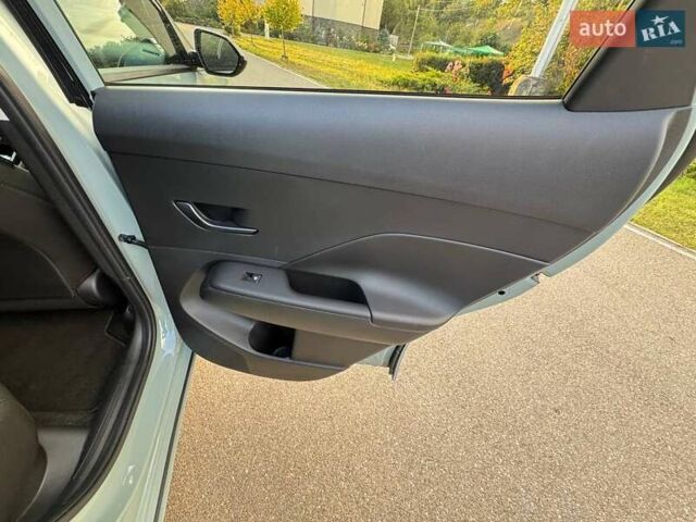 Зеленый Хендай Kona Electric, объемом двигателя 0 л и пробегом 19 тыс. км за 23700 $, фото 28 на Automoto.ua