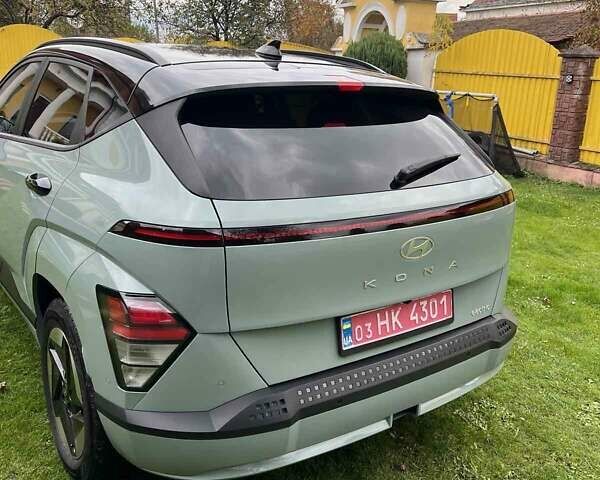 Зелений Хендай Kona Electric, об'ємом двигуна 0 л та пробігом 8 тис. км за 23899 $, фото 25 на Automoto.ua