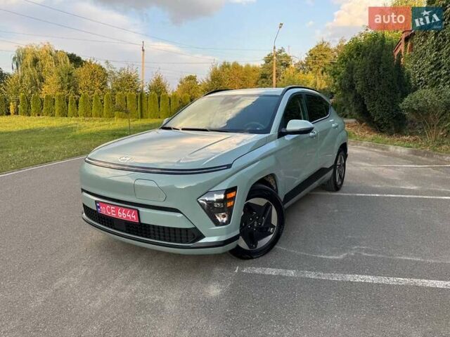 Зеленый Хендай Kona Electric, объемом двигателя 0 л и пробегом 19 тыс. км за 23700 $, фото 1 на Automoto.ua