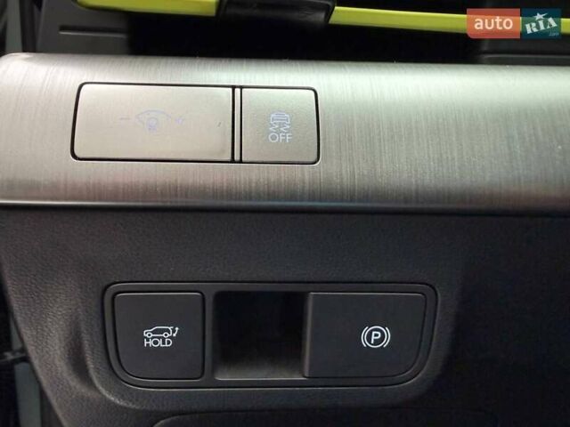 Зеленый Хендай Kona Electric, объемом двигателя 0 л и пробегом 10 тыс. км за 27990 $, фото 18 на Automoto.ua