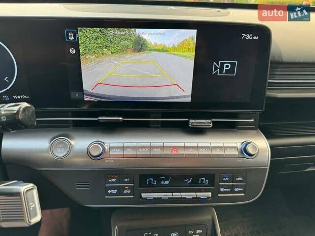 Зеленый Хендай Kona Electric, объемом двигателя 0 л и пробегом 19 тыс. км за 23700 $, фото 25 на Automoto.ua