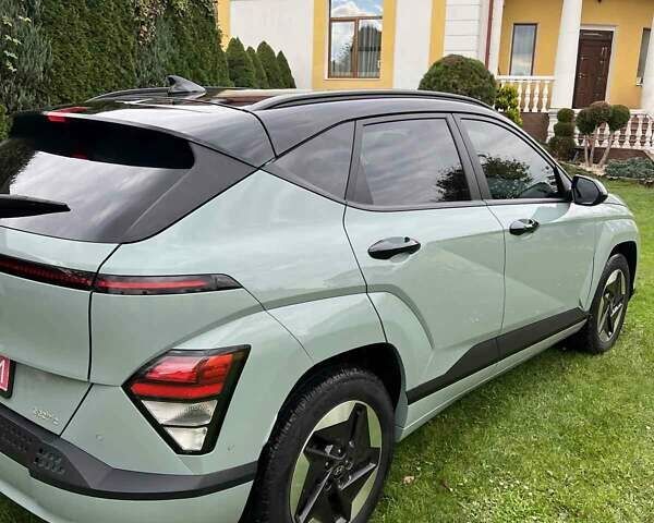 Зелений Хендай Kona Electric, об'ємом двигуна 0 л та пробігом 8 тис. км за 23899 $, фото 43 на Automoto.ua
