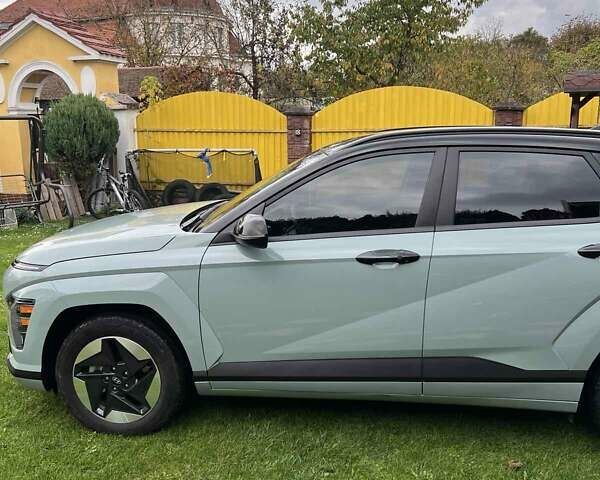 Зелений Хендай Kona Electric, об'ємом двигуна 0 л та пробігом 8 тис. км за 23899 $, фото 34 на Automoto.ua