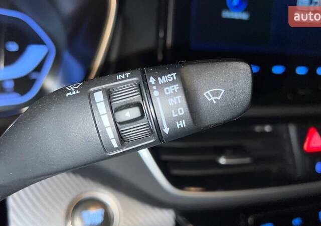 Белый Хендай Lafesta, объемом двигателя 0 л и пробегом 22 тыс. км за 23990 $, фото 16 на Automoto.ua