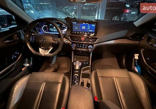 Белый Хендай Lafesta, объемом двигателя 0 л и пробегом 22 тыс. км за 23990 $, фото 21 на Automoto.ua