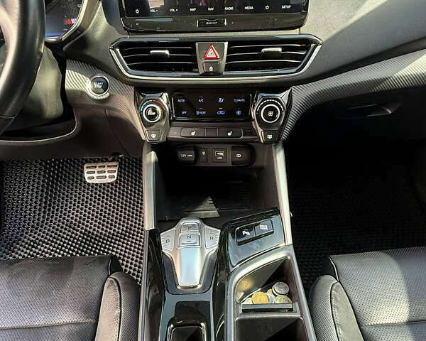 Белый Хендай Lafesta, объемом двигателя 0 л и пробегом 67 тыс. км за 19500 $, фото 11 на Automoto.ua