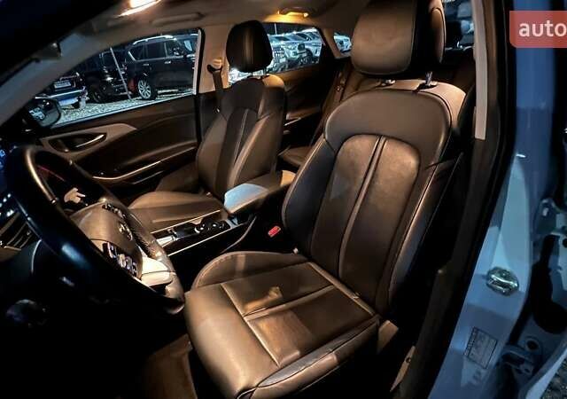 Белый Хендай Lafesta, объемом двигателя 0 л и пробегом 22 тыс. км за 23990 $, фото 8 на Automoto.ua