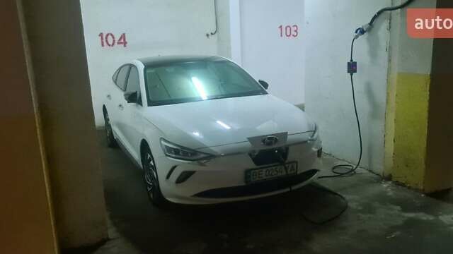 Белый Хендай Lafesta, объемом двигателя 0 л и пробегом 82 тыс. км за 19300 $, фото 33 на Automoto.ua