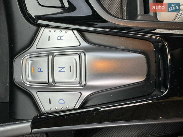 Белый Хендай Lafesta EV, объемом двигателя 0 л и пробегом 40 тыс. км за 21500 $, фото 40 на Automoto.ua