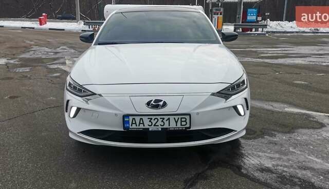 Белый Хендай Lafesta EV, объемом двигателя 0 л и пробегом 40 тыс. км за 21500 $, фото 1 на Automoto.ua