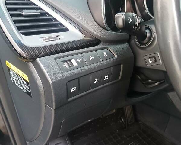 Черный Хендай Maxcruz, объемом двигателя 2.2 л и пробегом 131 тыс. км за 19400 $, фото 19 на Automoto.ua