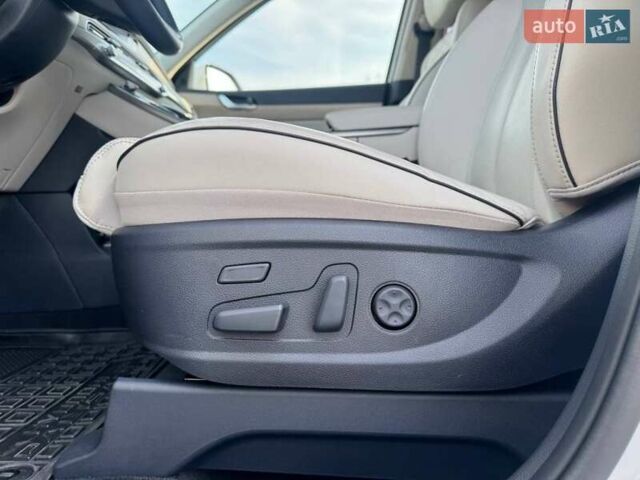 Белый Хендай Palisade, объемом двигателя 2.2 л и пробегом 56 тыс. км за 38900 $, фото 26 на Automoto.ua