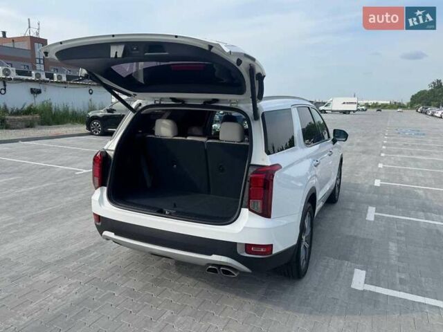 Белый Хендай Palisade, объемом двигателя 2.2 л и пробегом 56 тыс. км за 38900 $, фото 10 на Automoto.ua