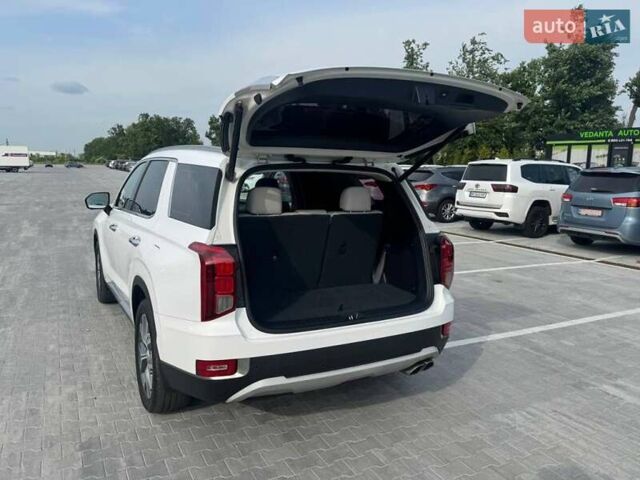 Белый Хендай Palisade, объемом двигателя 2.2 л и пробегом 56 тыс. км за 38900 $, фото 11 на Automoto.ua