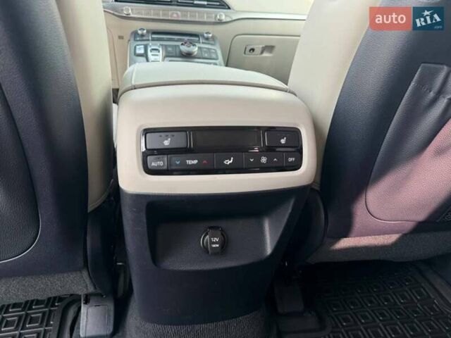 Белый Хендай Palisade, объемом двигателя 2.2 л и пробегом 56 тыс. км за 38900 $, фото 24 на Automoto.ua