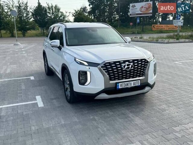 Белый Хендай Palisade, объемом двигателя 2.2 л и пробегом 56 тыс. км за 38900 $, фото 2 на Automoto.ua