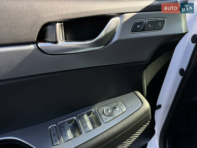 Хендай Palisade 2019 у Умани на Automoto.ua Білий Хендай Palisade, об'ємом двигуна 2.2 л та пробігом 104 тис. км за 37000 $, фото 21 на Automoto.ua