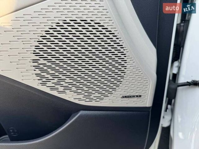 Белый Хендай Palisade, объемом двигателя 2.2 л и пробегом 56 тыс. км за 38900 $, фото 13 на Automoto.ua