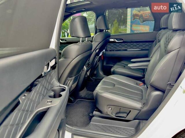 Белый Хендай Palisade, объемом двигателя 3.78 л и пробегом 21 тыс. км за 40000 $, фото 25 на Automoto.ua