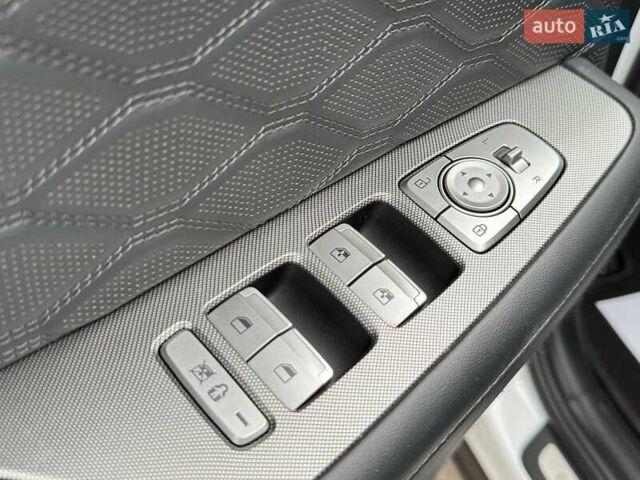 Белый Хендай Palisade, объемом двигателя 3.78 л и пробегом 21 тыс. км за 40000 $, фото 12 на Automoto.ua