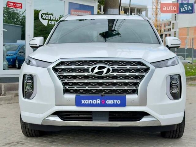 Белый Хендай Palisade, объемом двигателя 3.78 л и пробегом 21 тыс. км за 40000 $, фото 1 на Automoto.ua