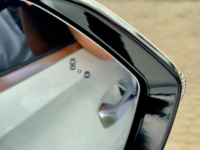 Белый Хендай Palisade, объемом двигателя 3.78 л и пробегом 21 тыс. км за 40000 $, фото 5 на Automoto.ua