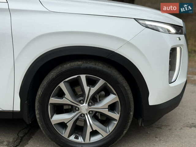 Білий Хендай Palisade, об'ємом двигуна 2.2 л та пробігом 212 тис. км за 31900 $, фото 3 на Automoto.ua