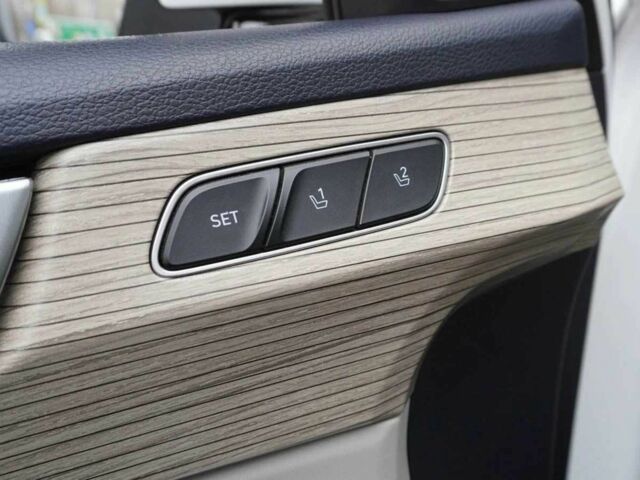 Білий Хендай Palisade, об'ємом двигуна 2.2 л та пробігом 90 тис. км за 33000 $, фото 17 на Automoto.ua