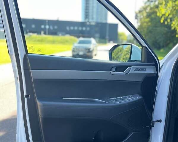 Білий Хендай Palisade, об'ємом двигуна 2.2 л та пробігом 213 тис. км за 37700 $, фото 10 на Automoto.ua